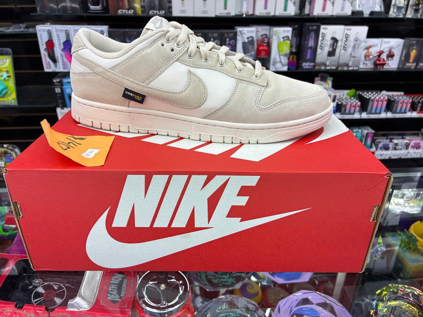 Nike dunk low lt orewood size 13