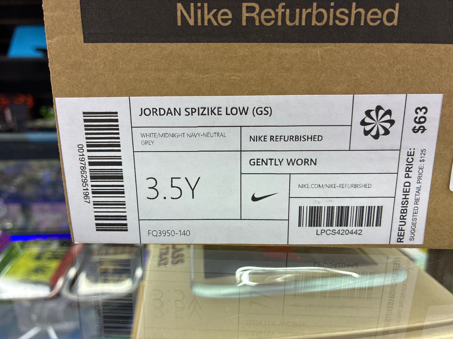 Jordan spizikie low (gs) size 3.5y