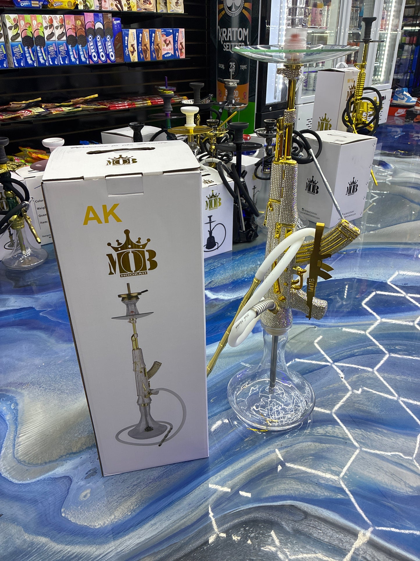 Mob AK-47 Swarovski 34’ hookah gold