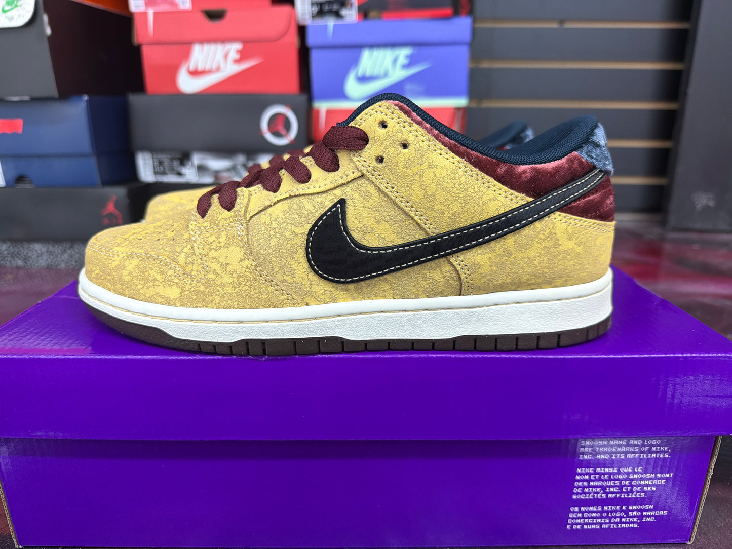 Nike SB Dunk Low City of Cinema size 7