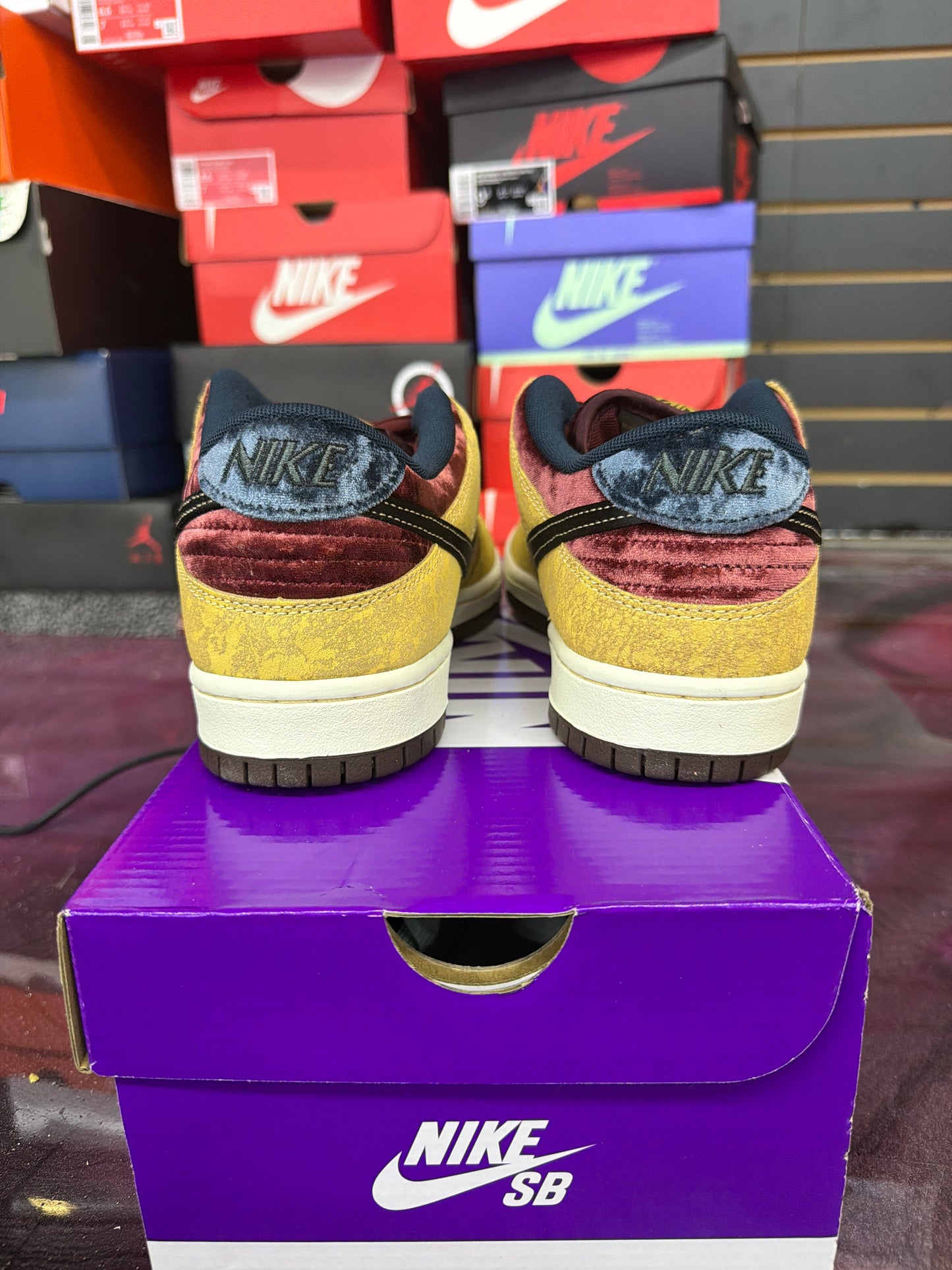 Nike SB Dunk Low City of Cinema size 7