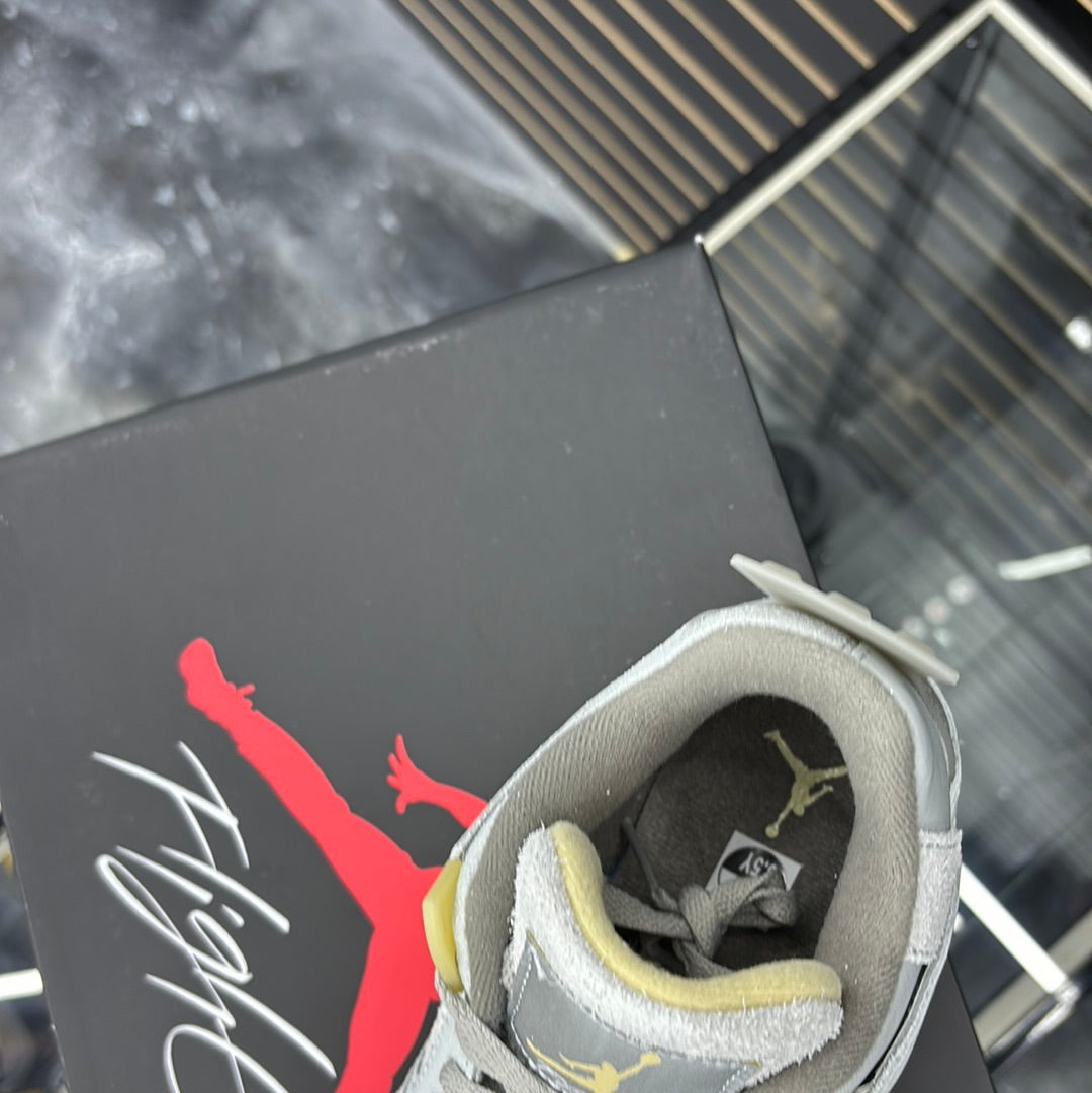 Air Jordan four retro size 6 1/2