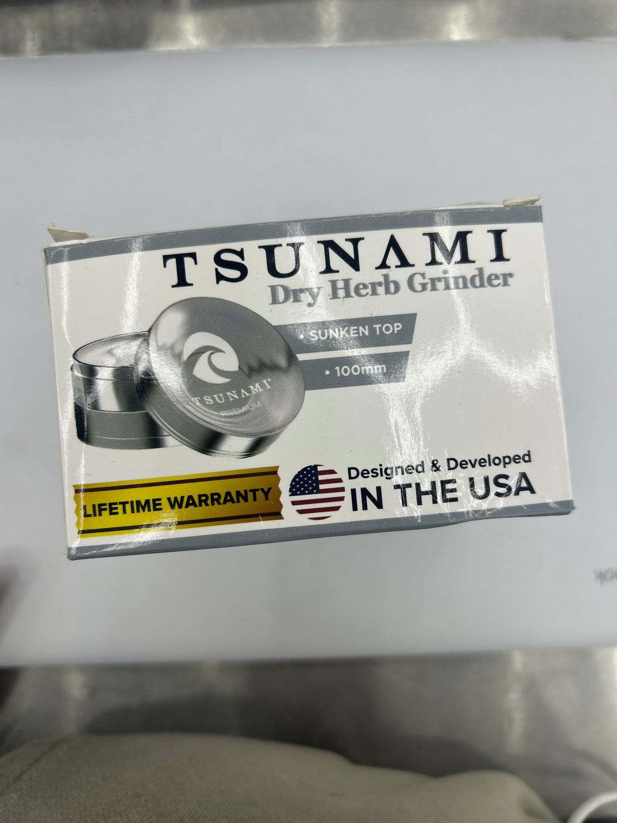 Tsunami dry herb grinder grey 100mm