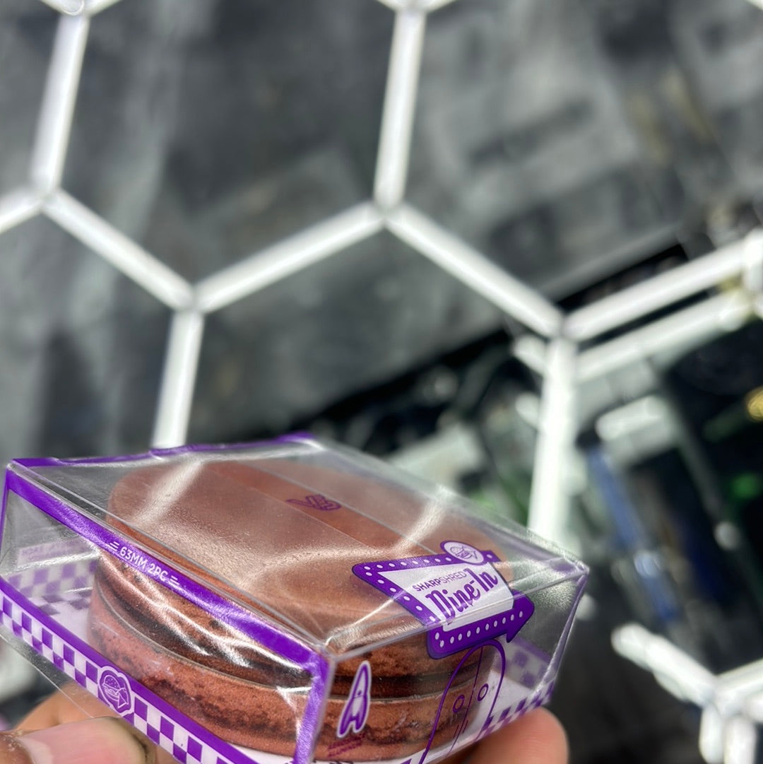 Sharpshred dine in grinder macaroon chocolate