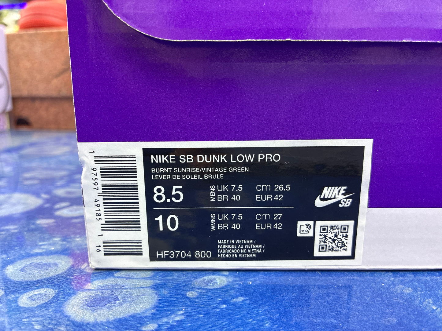 Nike sb dunk low burnt sunrise size 8.5