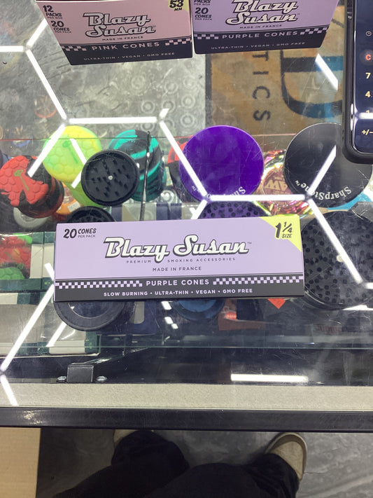 Blazy Susan 1 1/4 pre rolled cones purple 20ct
