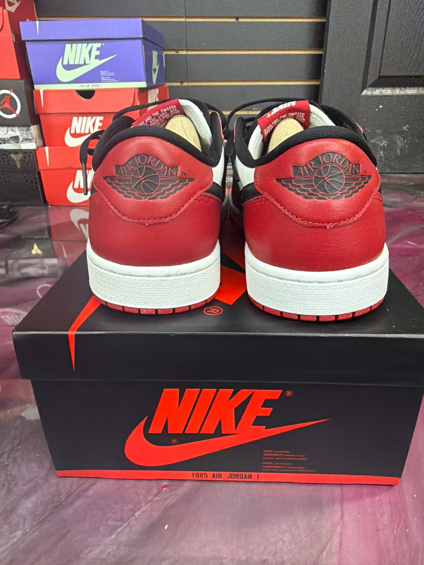Air Jordan 1 Retro Low OG Chicago (2025) Size 9.5