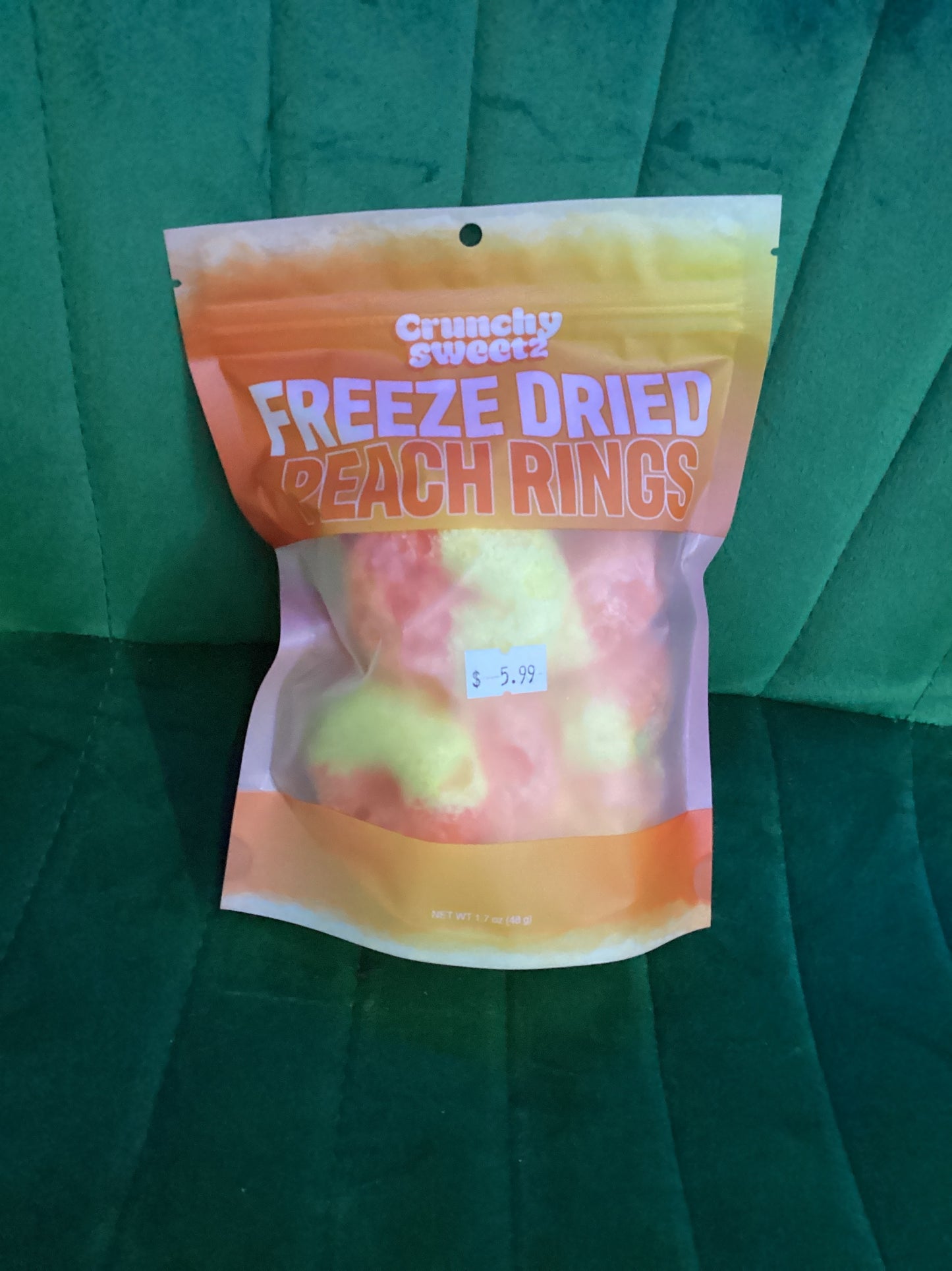 Freeze dried peach rings