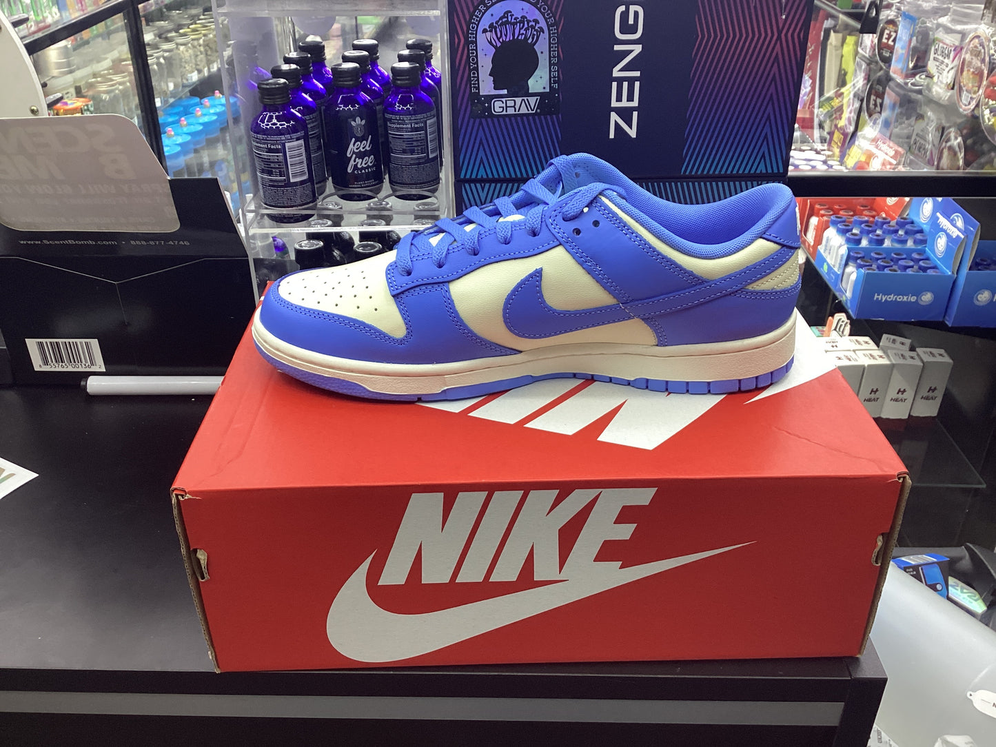 Nike dunk low retro coconut milk/university blues size 10.5