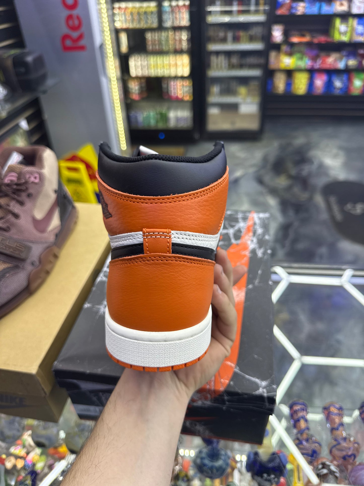 Jordan 1 retro high og shattered backboard 2025 size 8