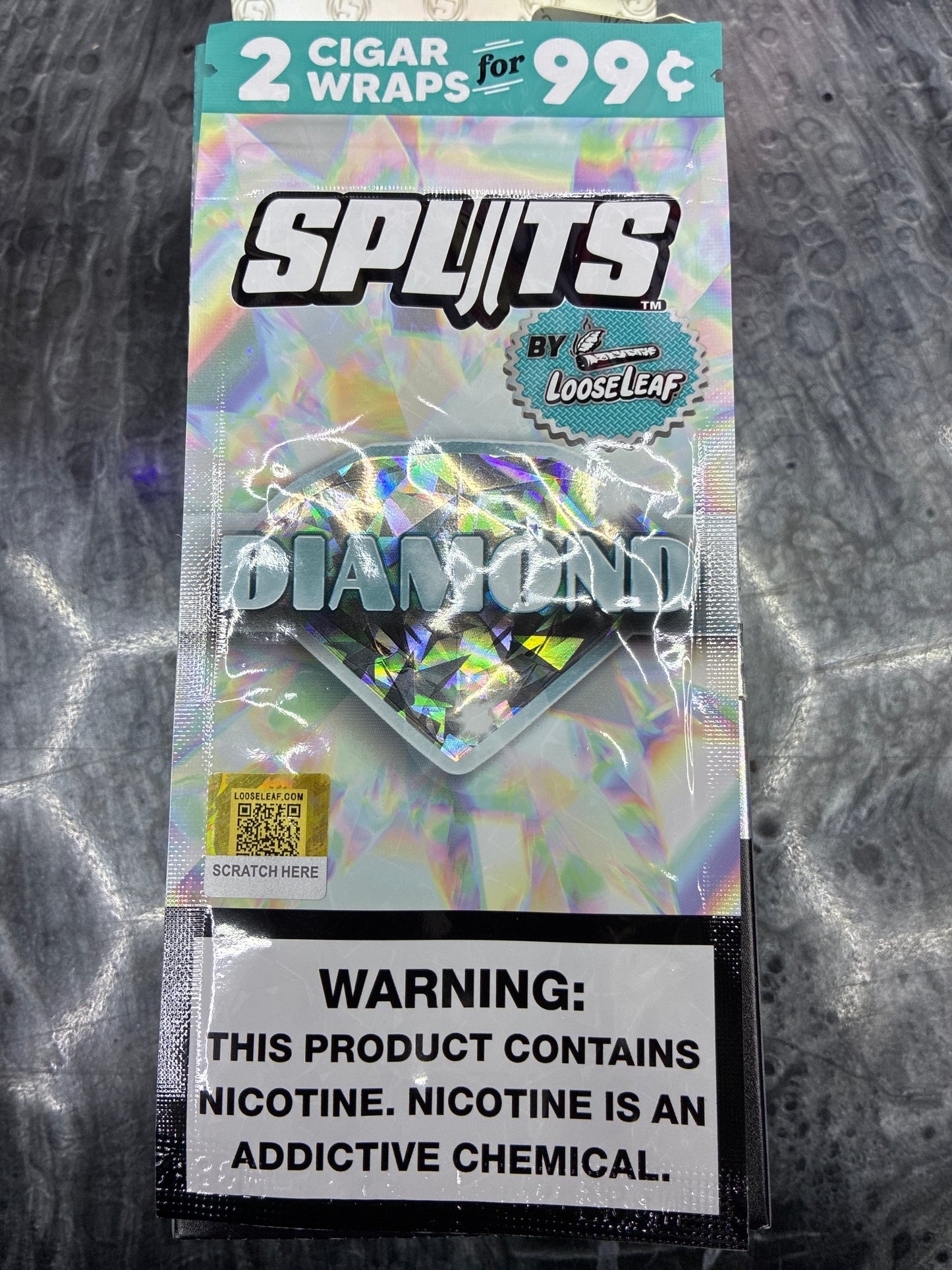 Looseleaf splits Diamond