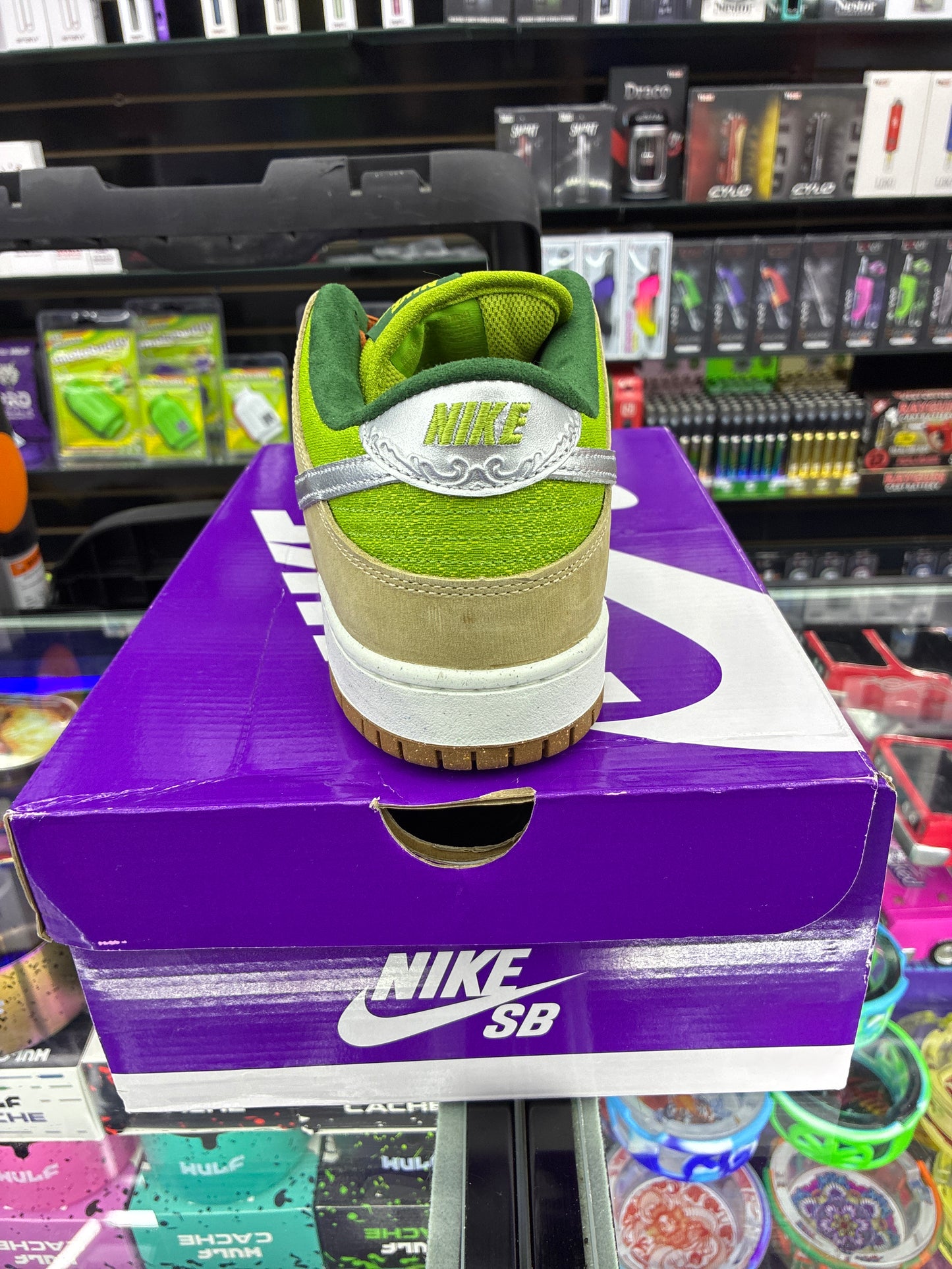 Nike sb dunk low pro wc sesame size 11