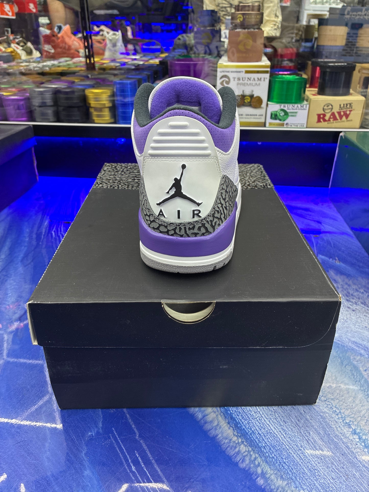 Air Jordan 3 Dark iris size 9.5
