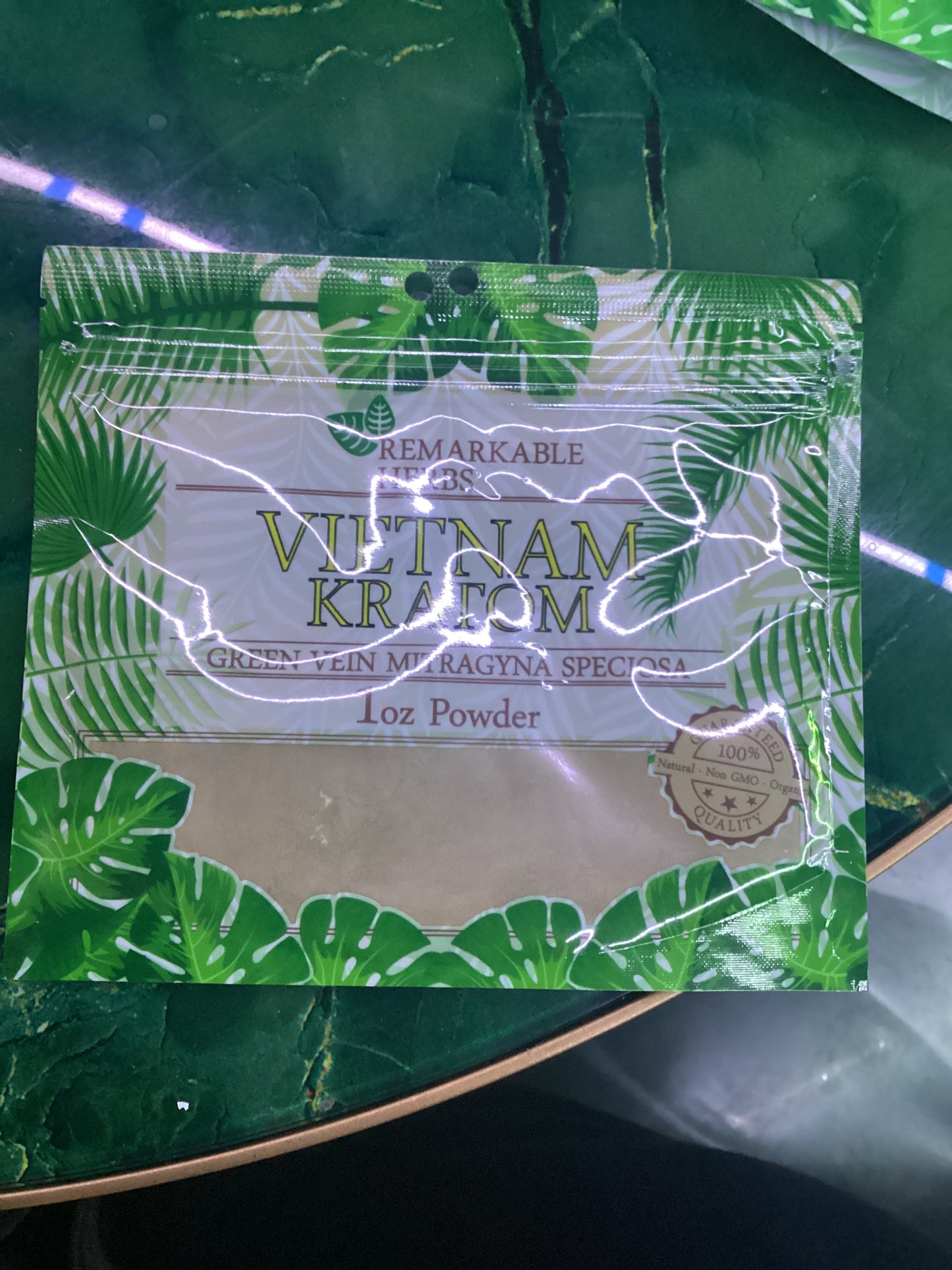 Remarkable herbs, Vietnam Kratom , green vein mitragyna speciosa 1oz powder