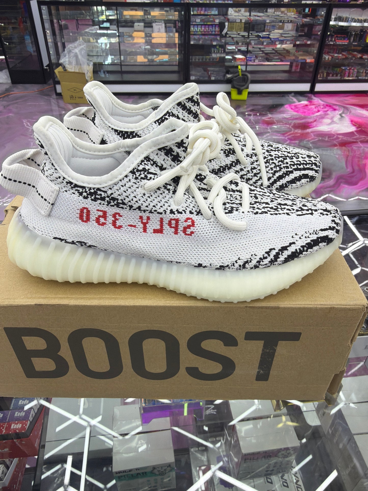 Adidas Yeezy boost 350 v2 Zebras Sz 4