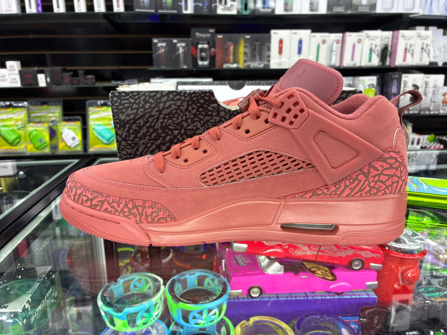 Jordan spizike low size 11.5