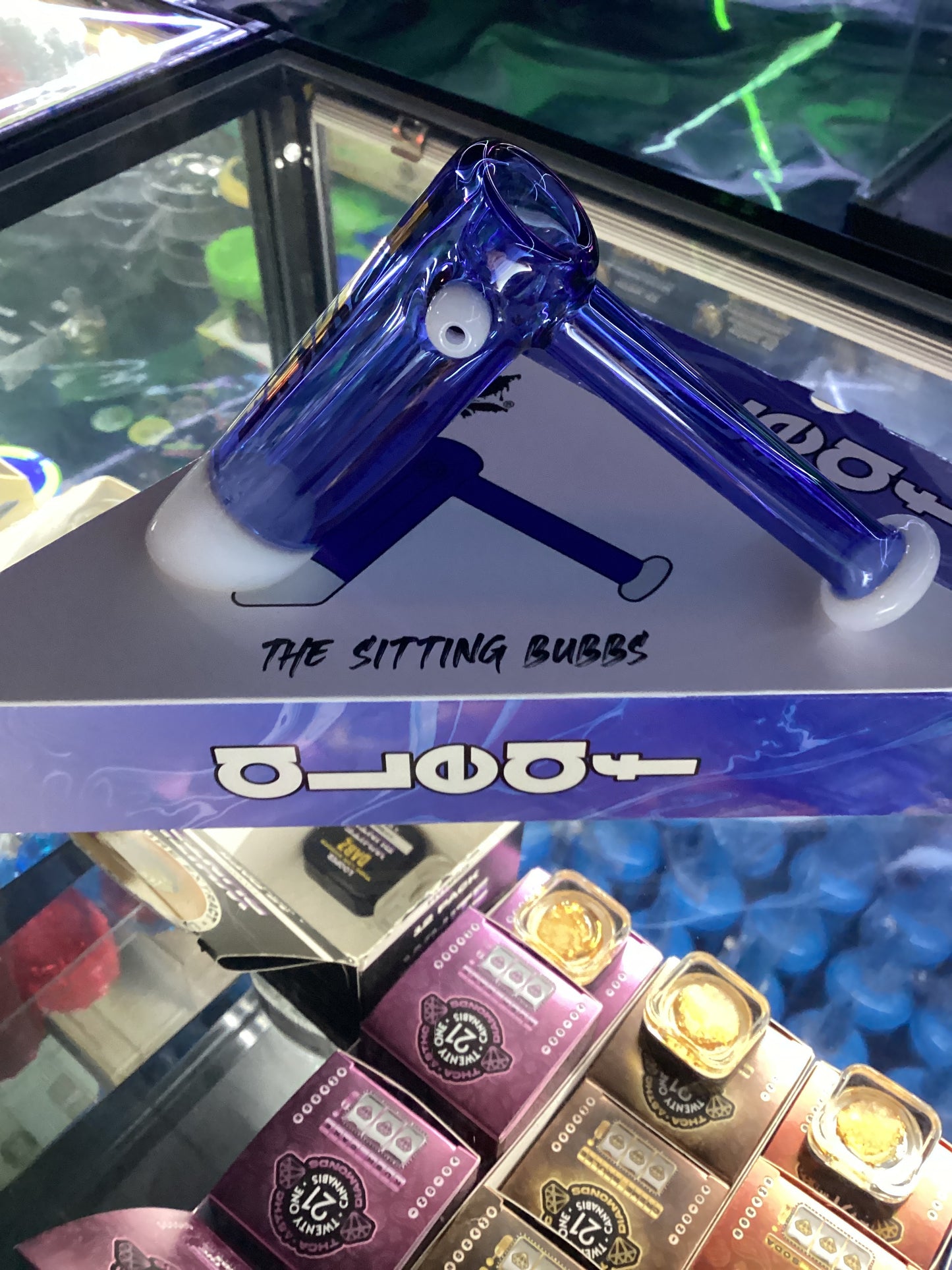 Aleaf the sitting bubbs blue