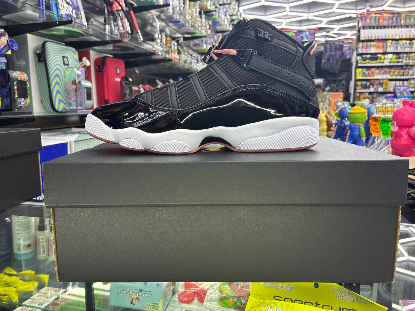 Jordan 6 rings black/rust pink white size 8.5