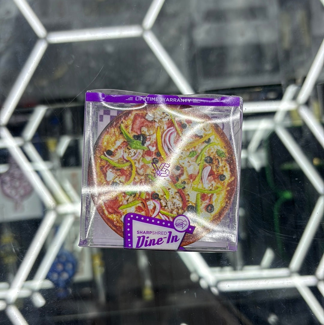 Sharpshred dine in grinder pizza