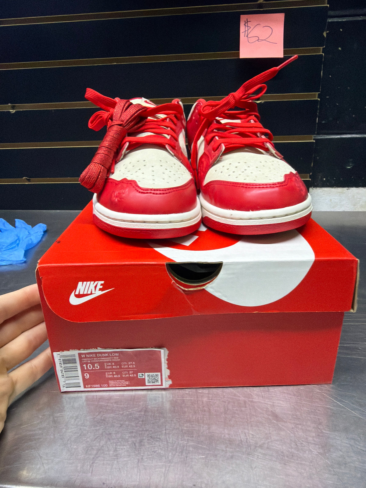 Nike Dunk Low Red Roses Size 10.5
