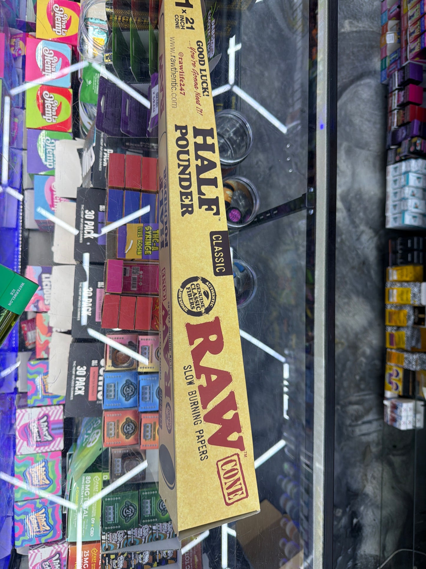RAW CLASSIC HALF POUNDER CONE