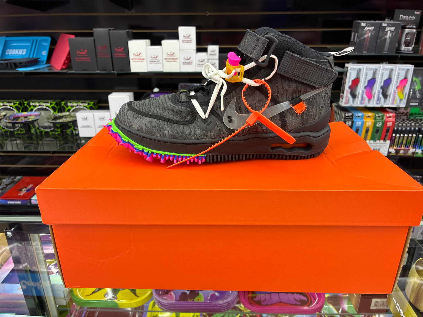 Nike off white Air Force 1 mid size 9.5