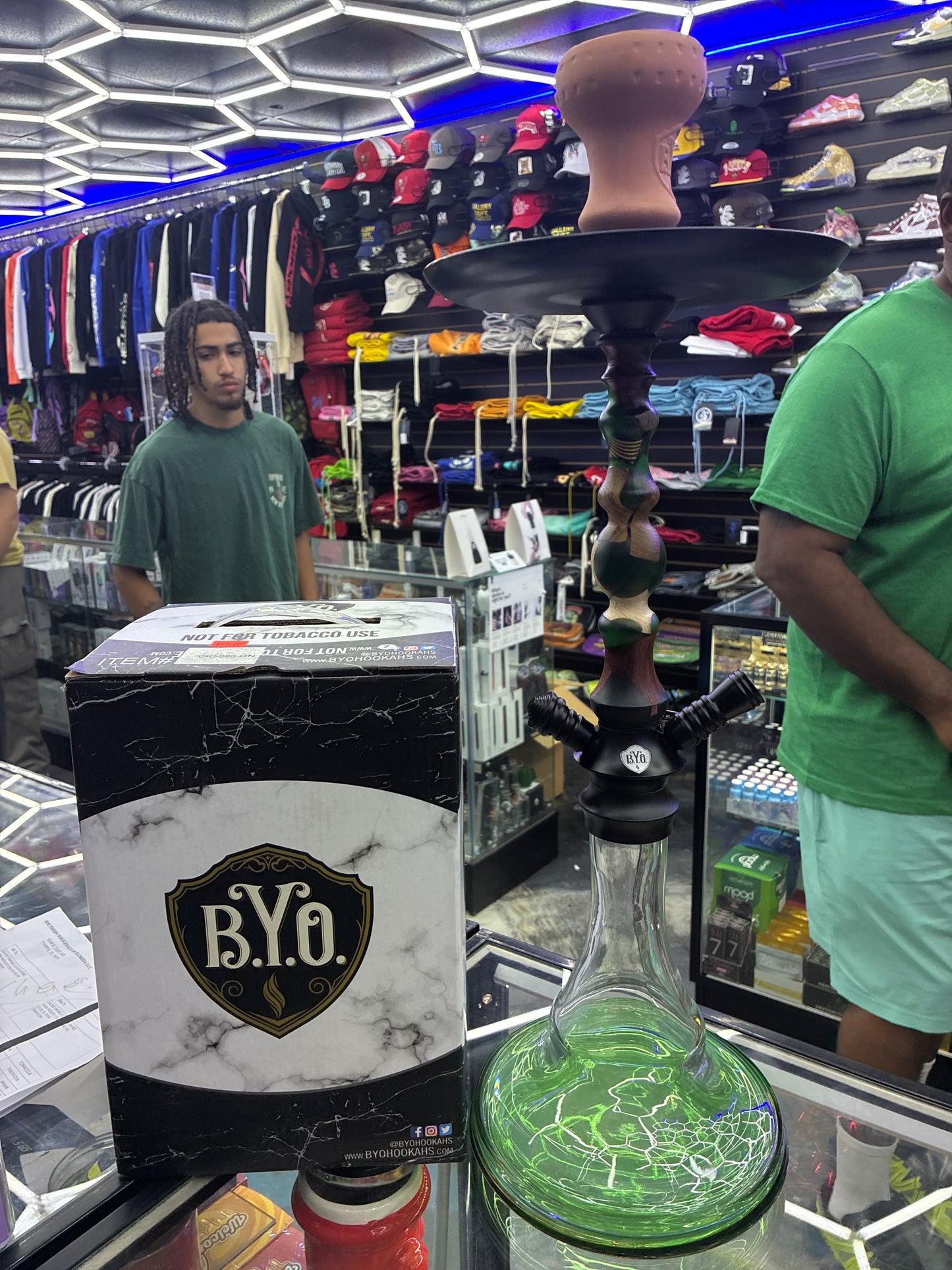 Byo hookah 22’ Sophia resin wood click