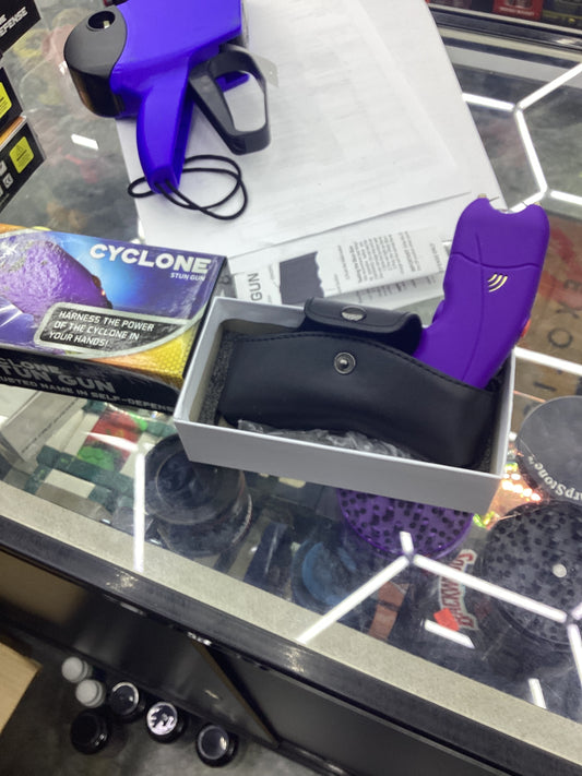 Jaguar cyclone stun gun purple