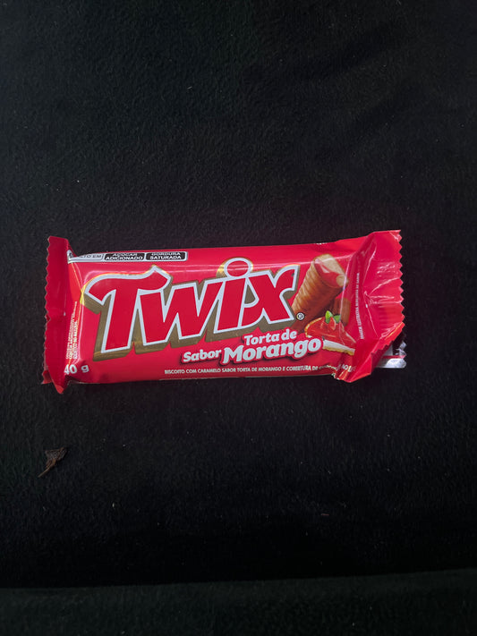 Twix torta de sabor morango