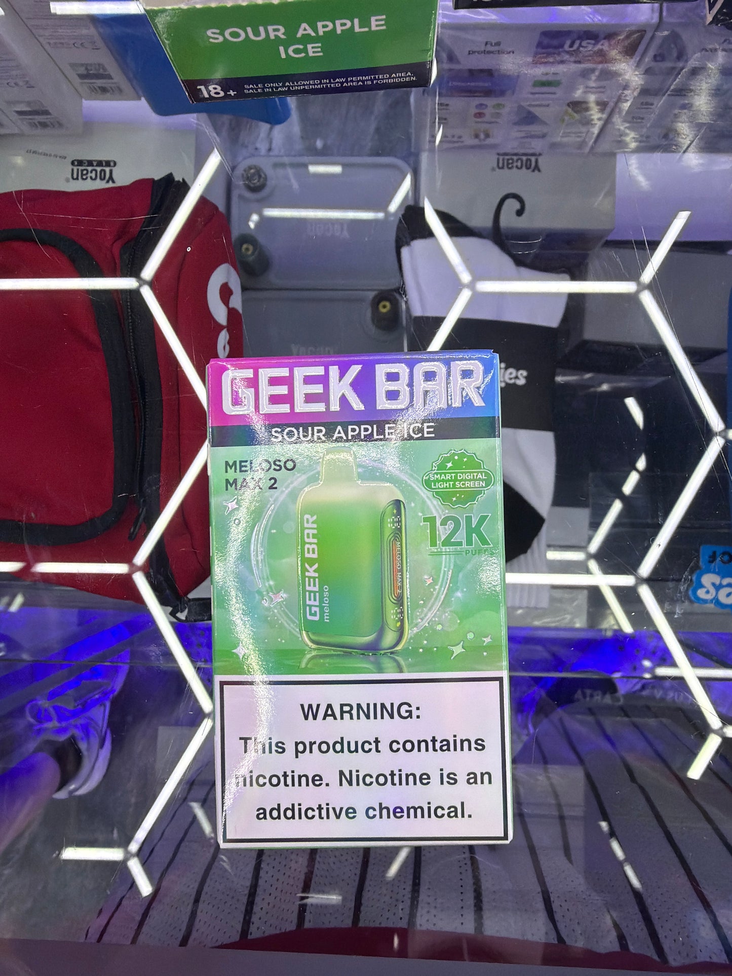 GeekBar Meloso Max 2 12k hits sour apple ice