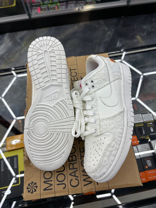 Nike dunk low white rose print size 7.5w