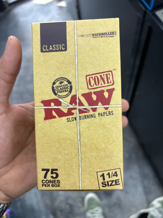Raw classic 75 cones per box 1 1/4