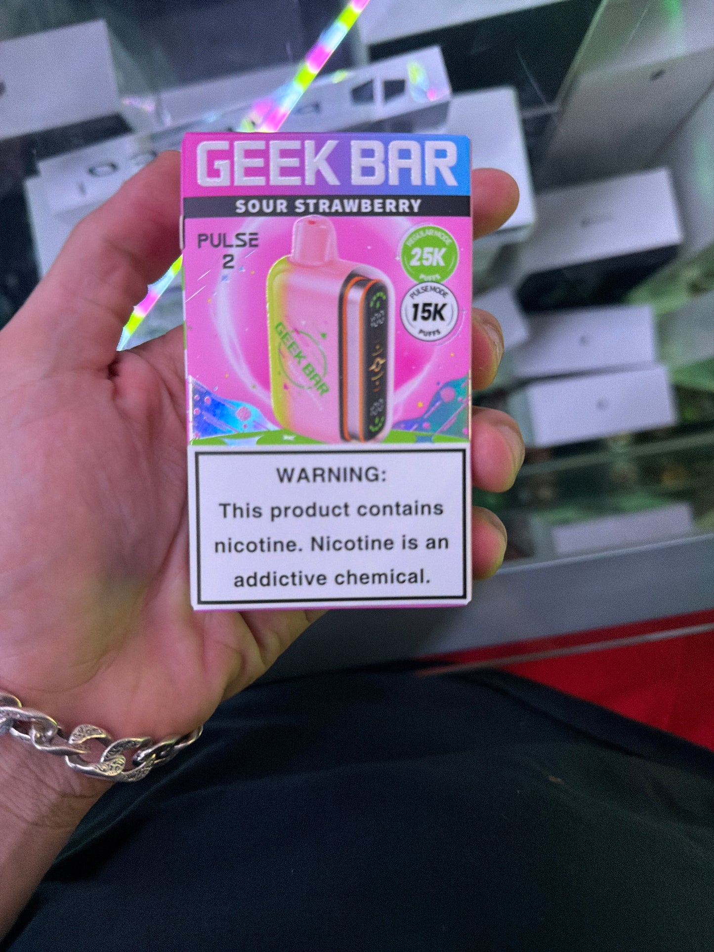 Geekbar pulse 2 15k hits sour strawberry