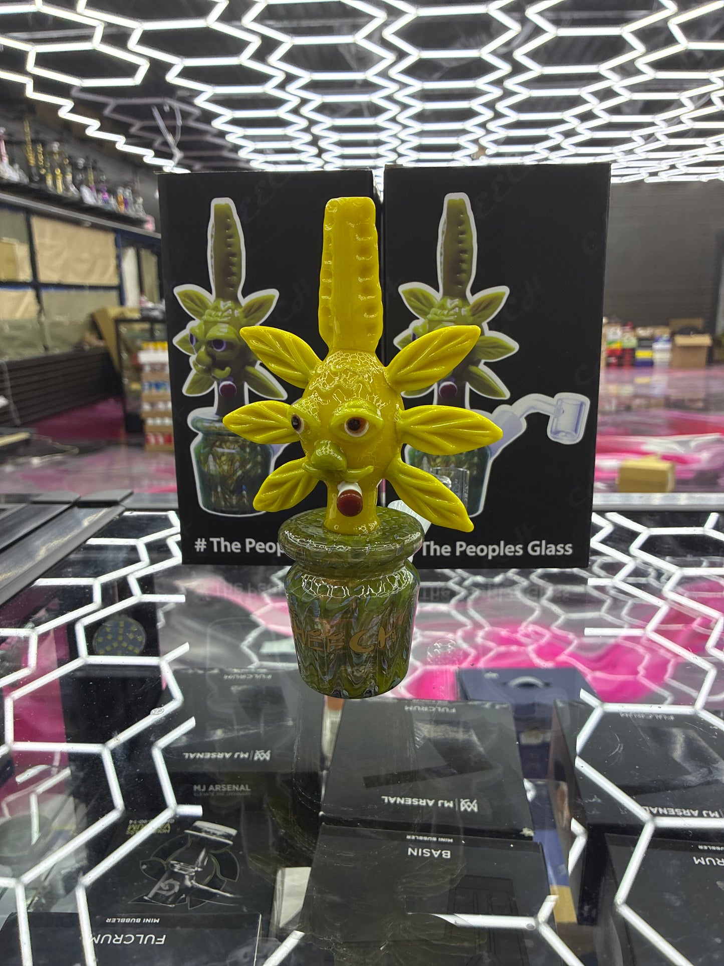 CHEECH water pipe Ch-371 Pirhanna takeover