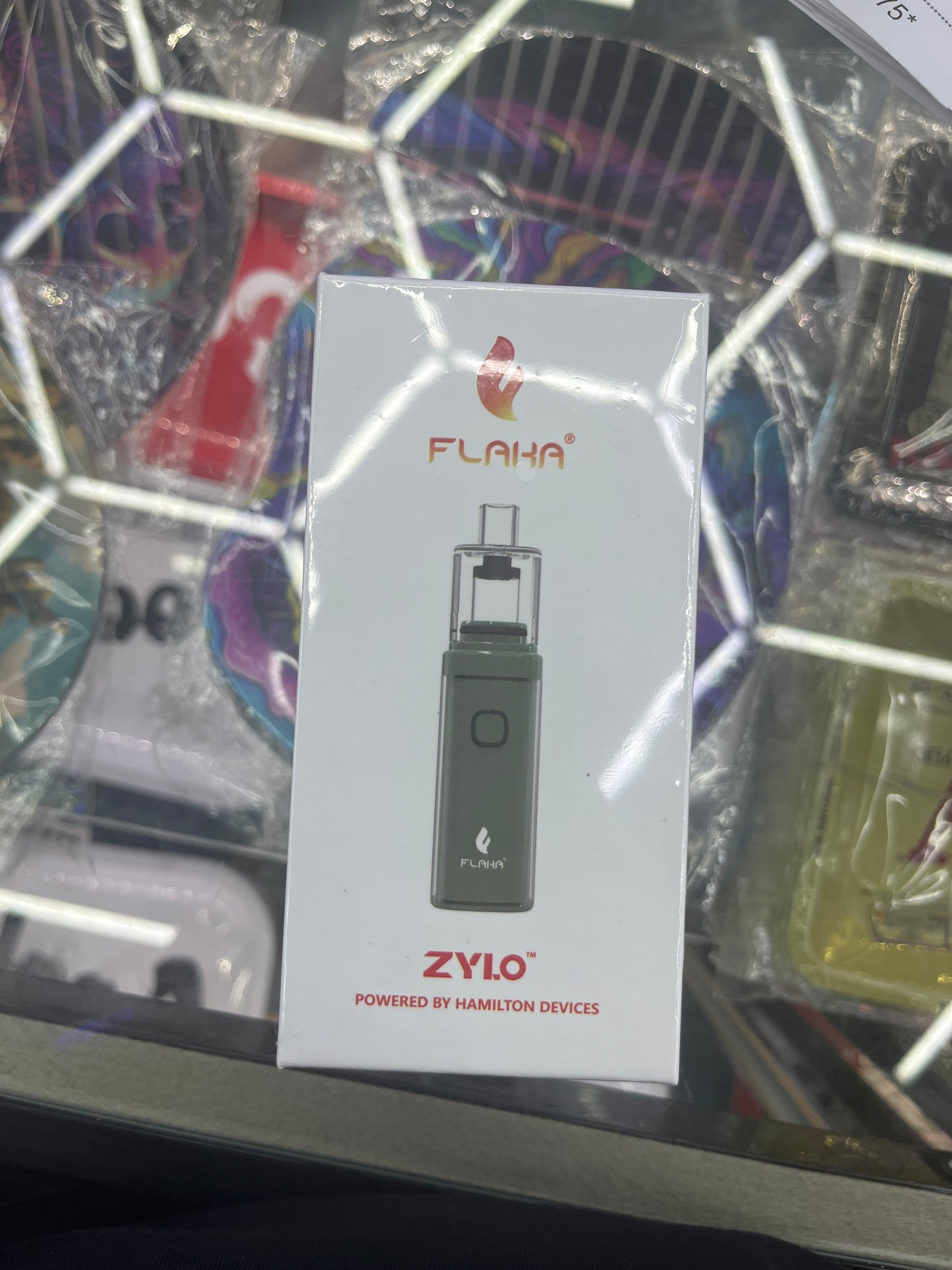 Flaka zylo dab device powered by Hamilton devices green