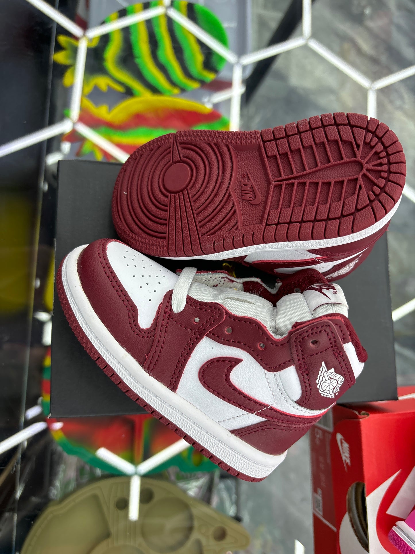 Jordan one retro high OGTD white/team red 5C