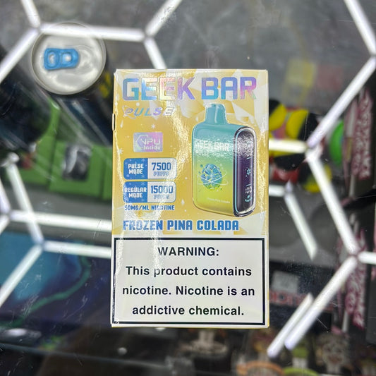 Geek bar pulse frozen piña colada