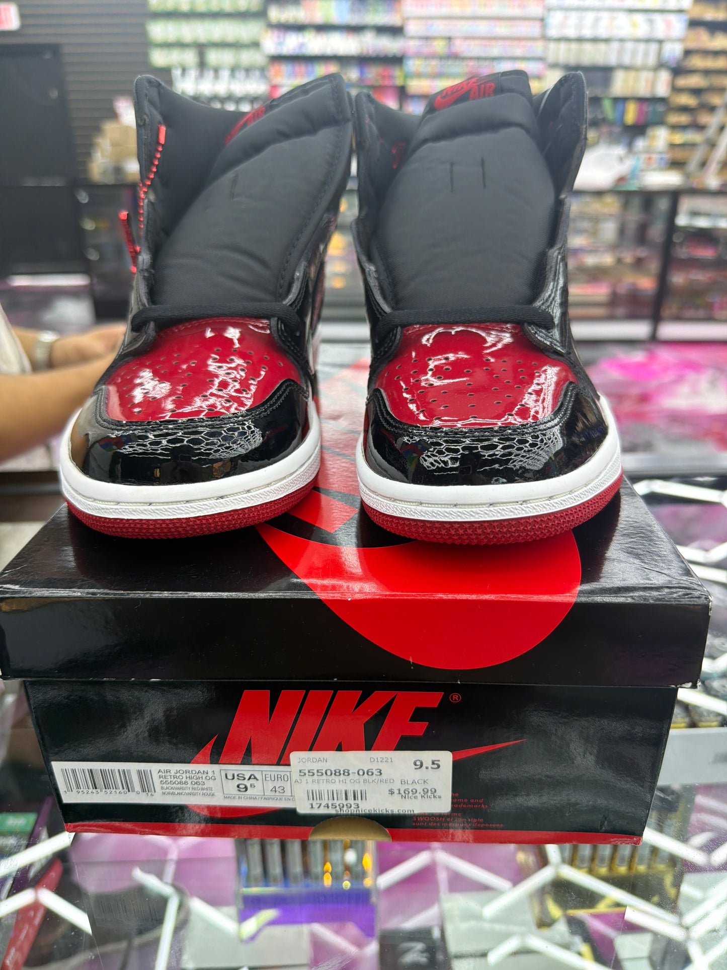 Air Jordan 1 Patent Bred Sz 9.5