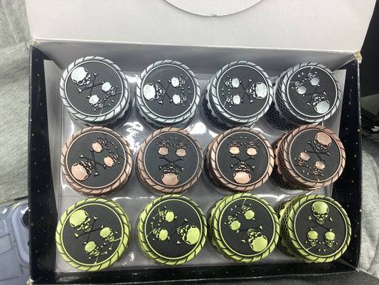 Gold silver bronze skull head grinder