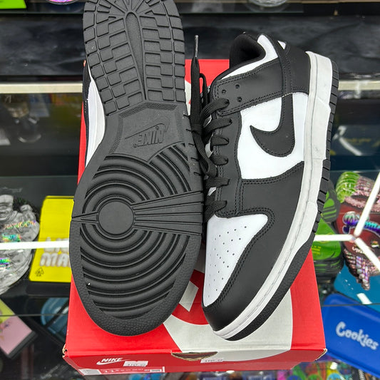 Nike dunk low retro pandas