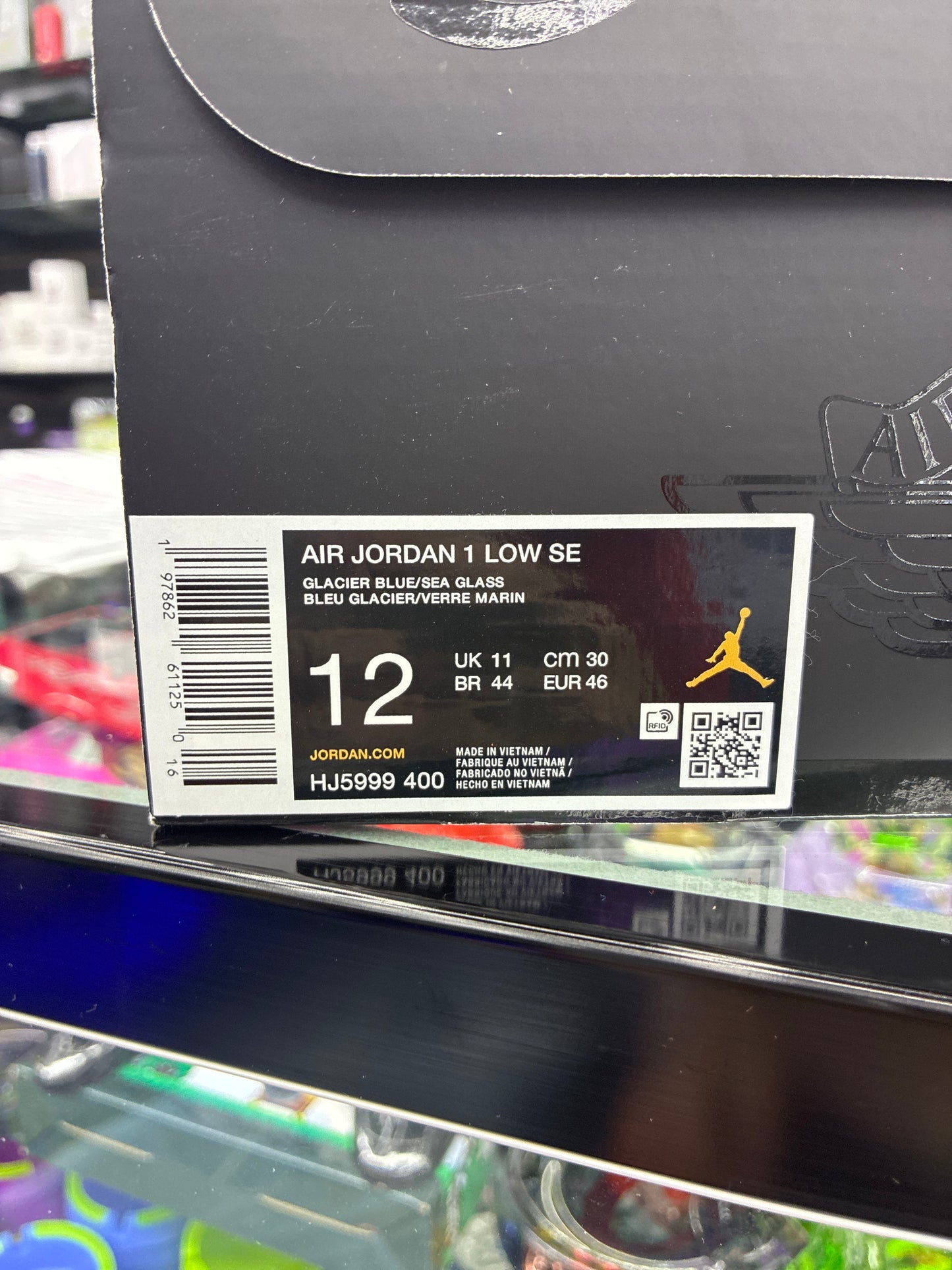 Air Jordan 1 low se glacier blue size 12