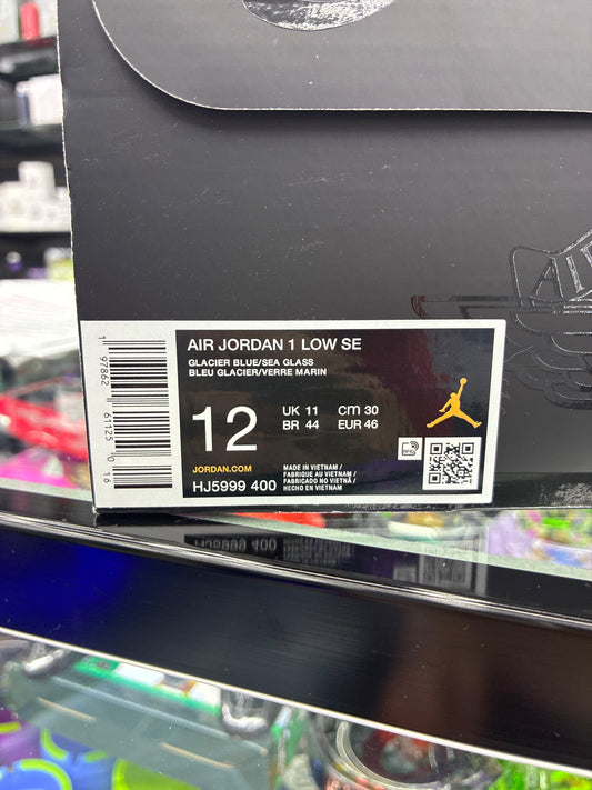 Air Jordan 1 low se glacier blue size 12