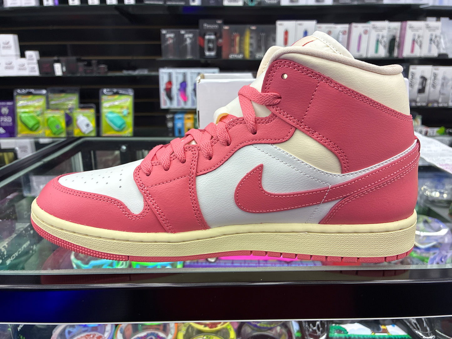 Wmns air jordan 1 mid pink salt guava size 12