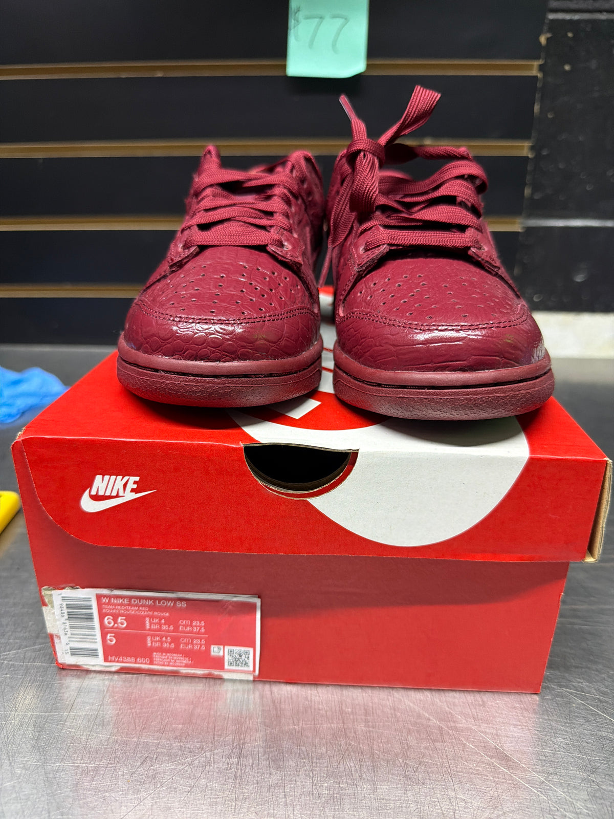 Nike Dunk Low Crocodile Team Red Size 6.5