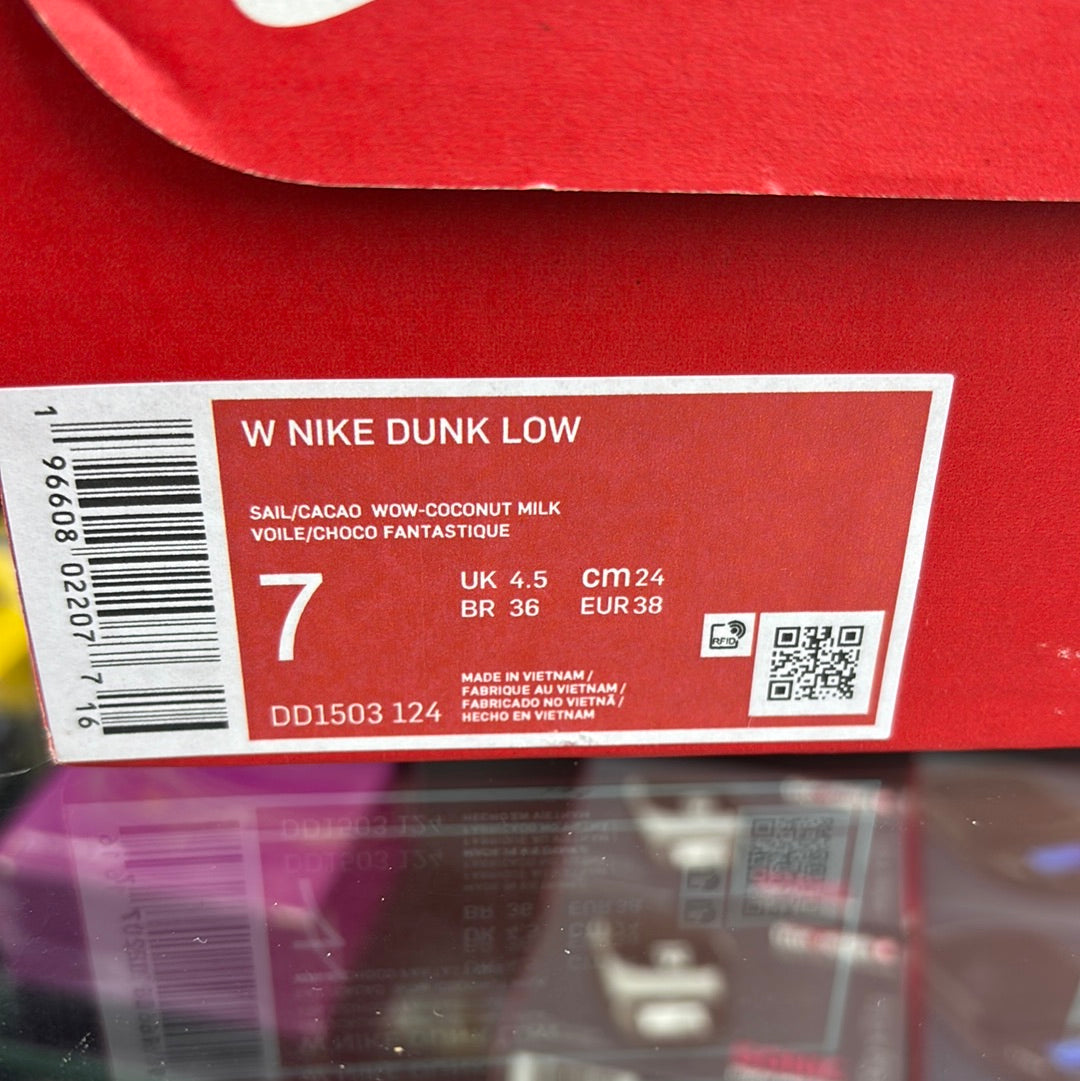 Nike dunk low sail/wow coconut milk