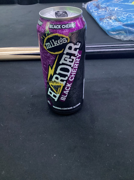 Mike’s harder black cherry 16oz