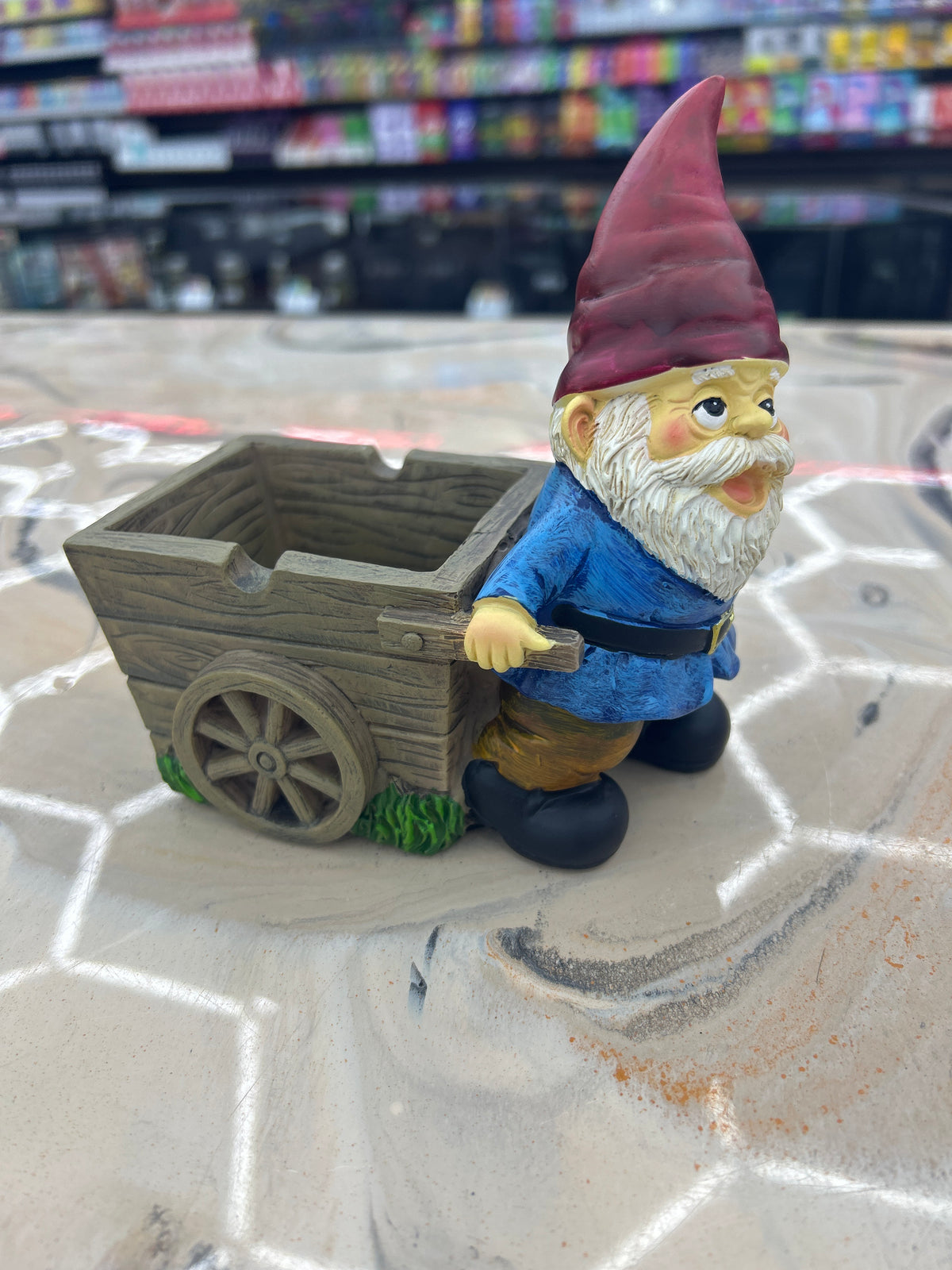 Fujima ashtrey polystone gnome farmer
