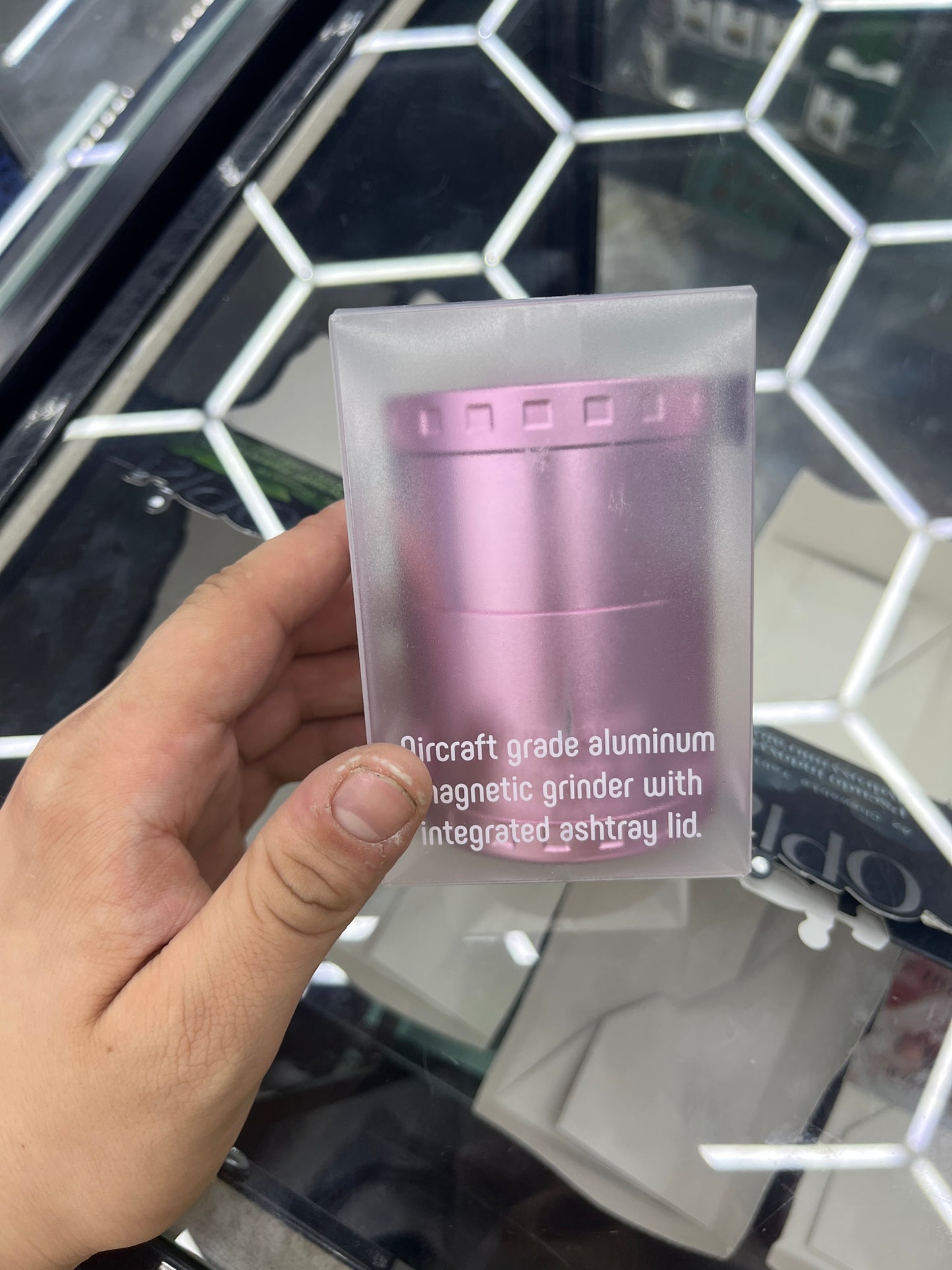 Strio ash grinder pale pink