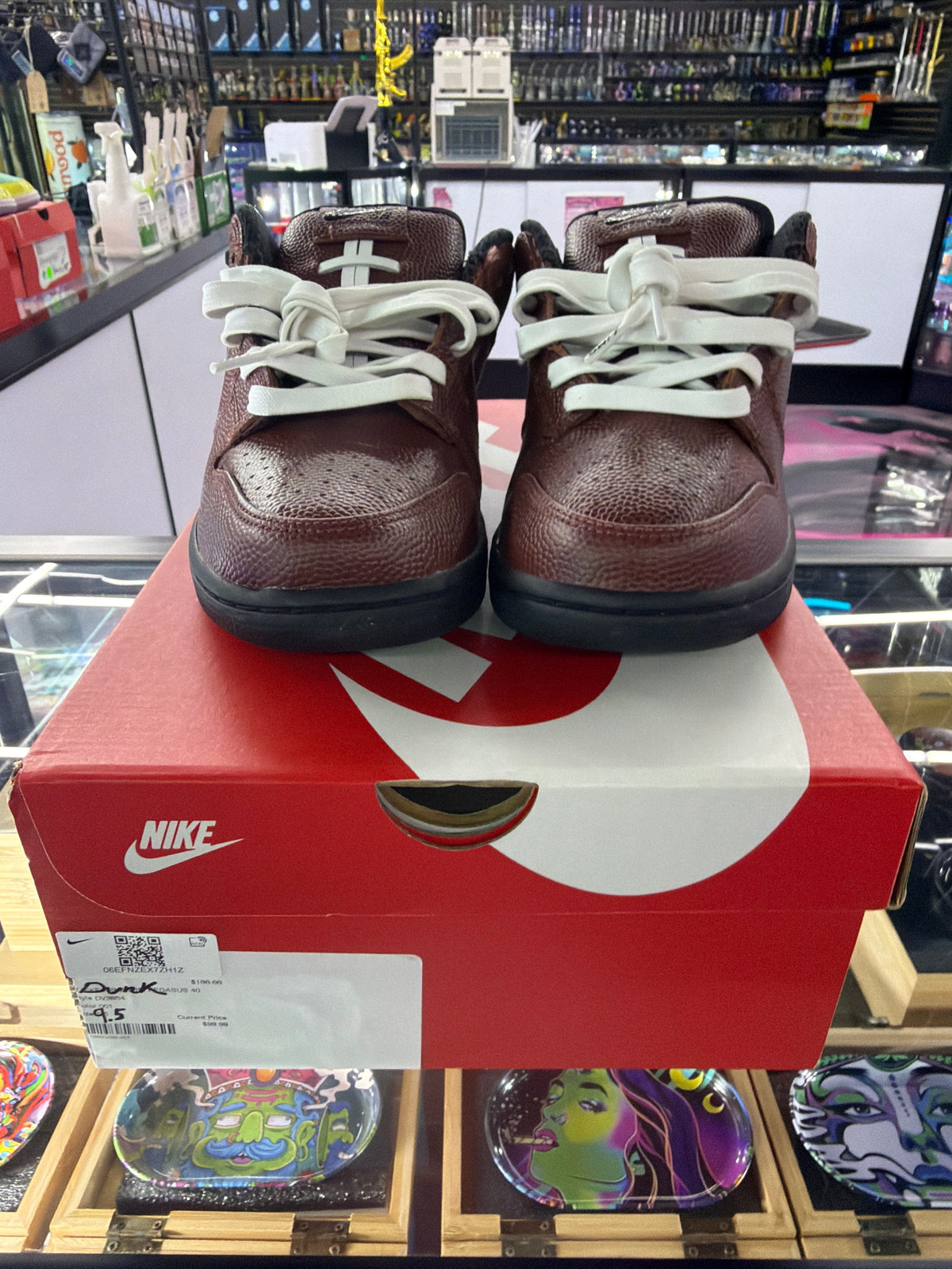 Nike SB Dunk Low Limosine Skateboards Size 9.5