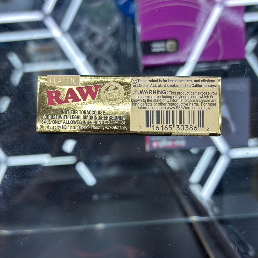 Raw classic ethereal phenomenally, thin, rolling paper 1 1/4 size ￼